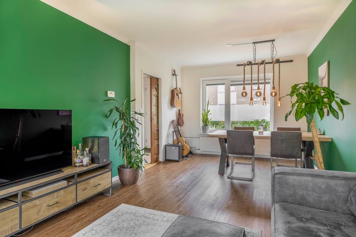 Foto 15 van Trompstraat 4