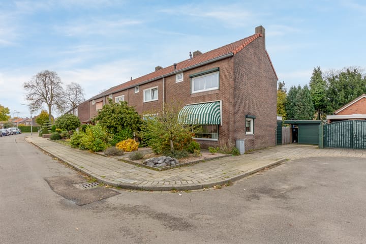 Foto 2 van Mezenstraat 15