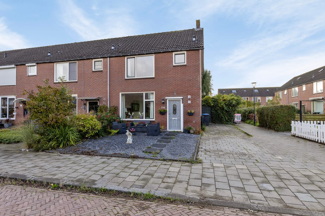 Photo 2 of Cort van der Lindenstraat 214