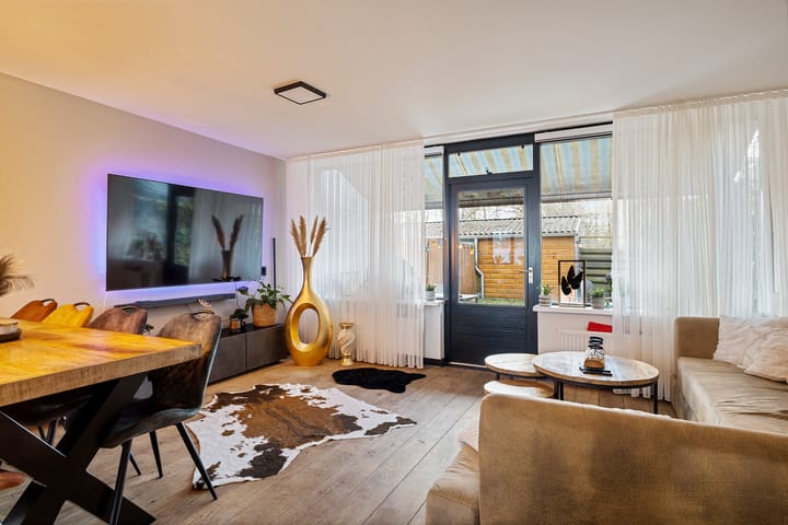 Photo 11 of De Weer 1-C