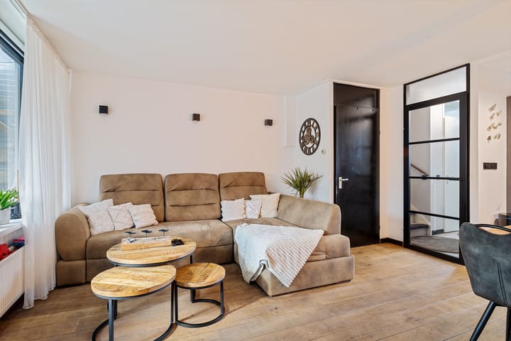 Photo 12 of De Weer 1-C