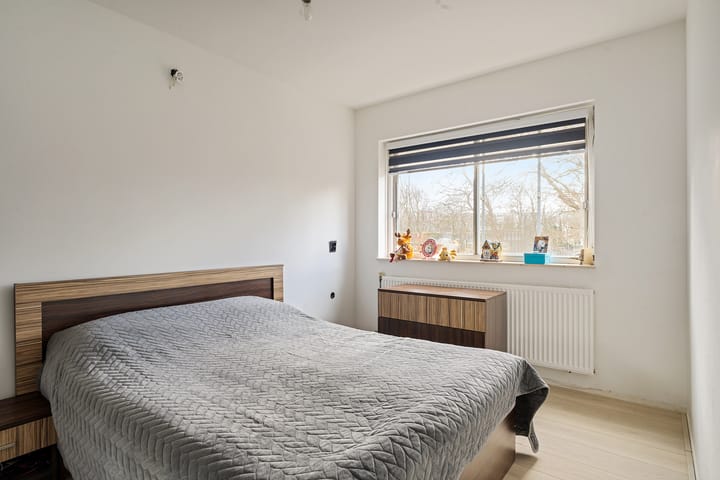 Photo 16 of De Weer 1-C