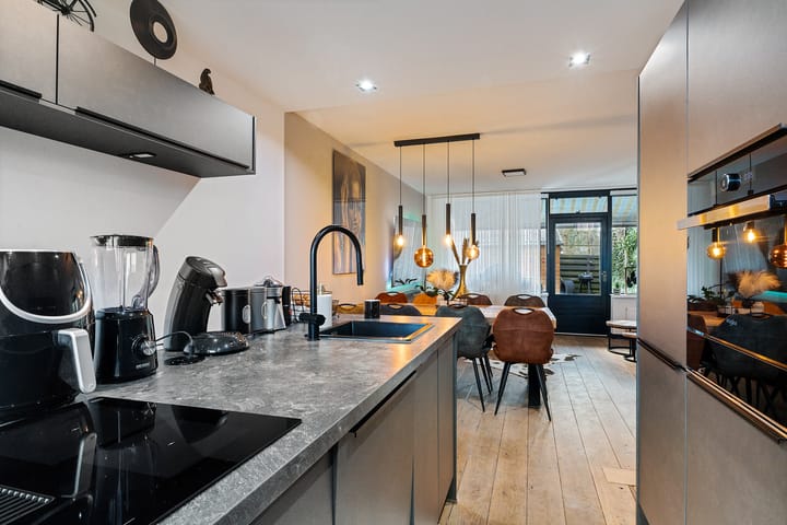 Photo 14 of De Weer 1-C