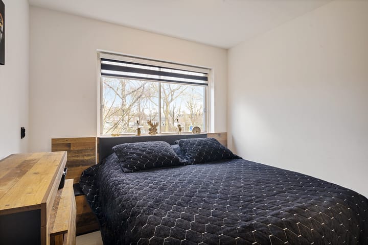 Photo 18 of De Weer 1-C