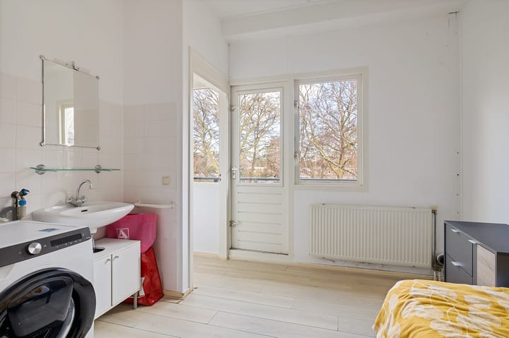 Photo 31 of De Weer 1-C