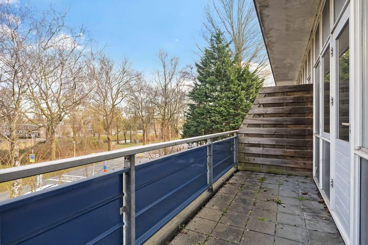 Photo 32 of De Weer 1-C