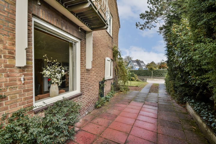 Photo 6 of Julianaweg 8