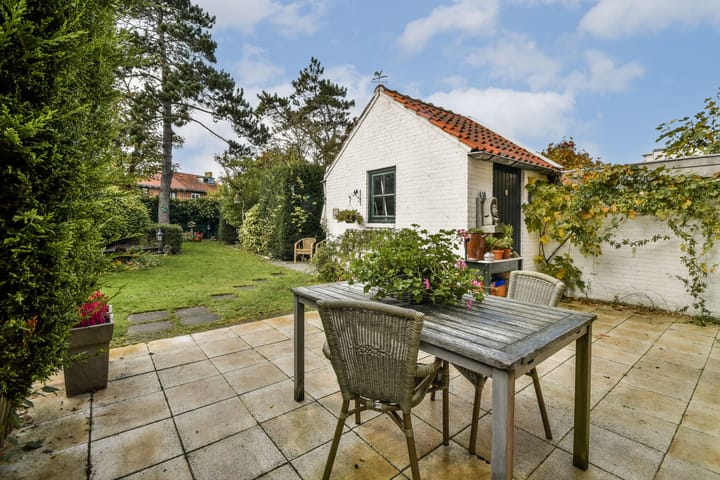 Photo 16 of Julianaweg 8