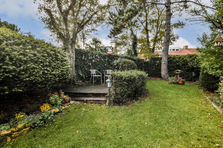 Photo 18 of Julianaweg 8