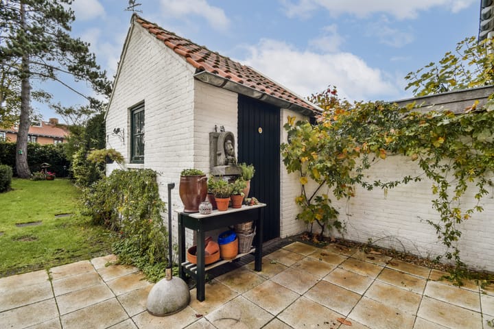 Photo 22 of Julianaweg 8