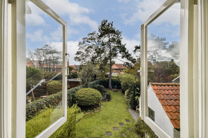 Photo 31 of Julianaweg 8