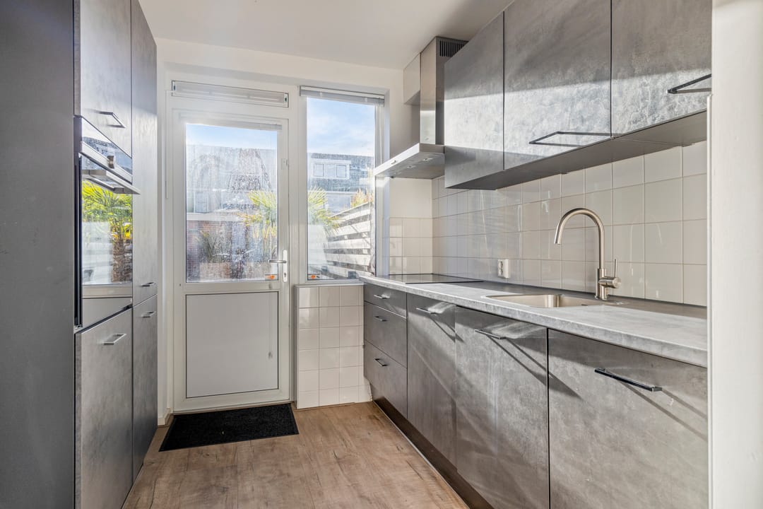 Foto 17 van Jan Luykenstraat 8