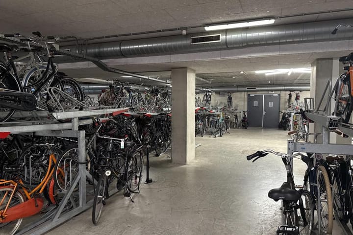 Foto 19 van August Allebéplein 948