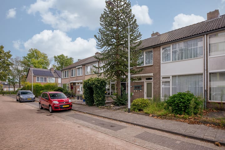 Foto 3 van Strombolistraat 7