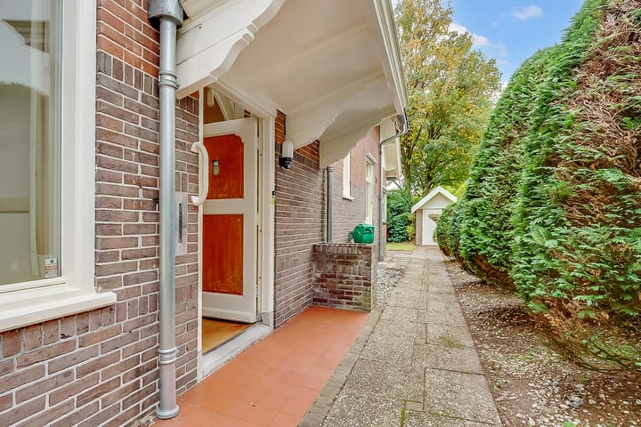 Foto 8 van Borneolaan 12