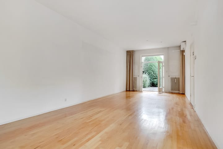 Foto 12 van Borneolaan 12