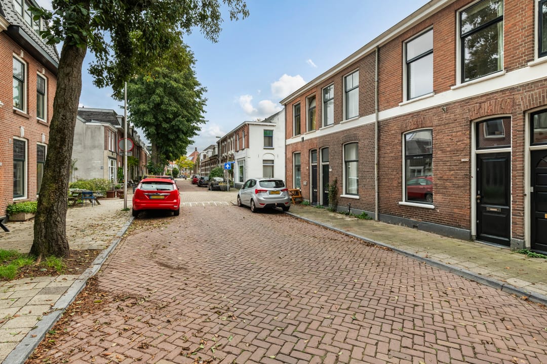 Photo 38 of Gildstraat 129