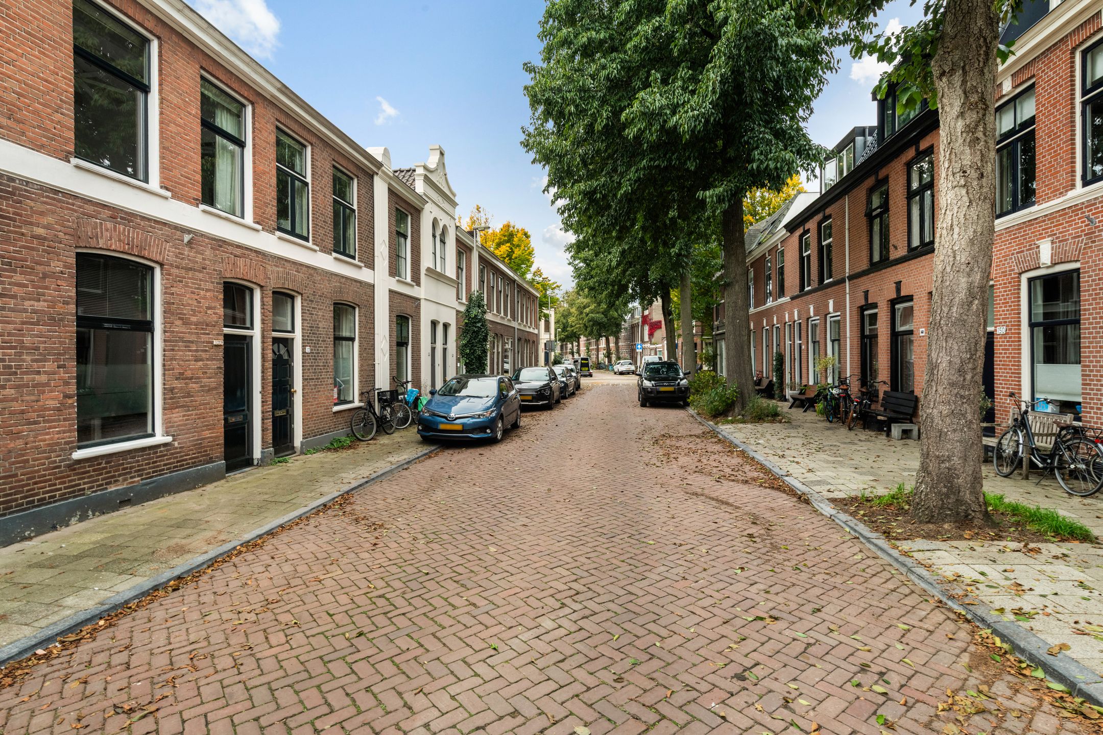 Photo 42 of Gildstraat 129