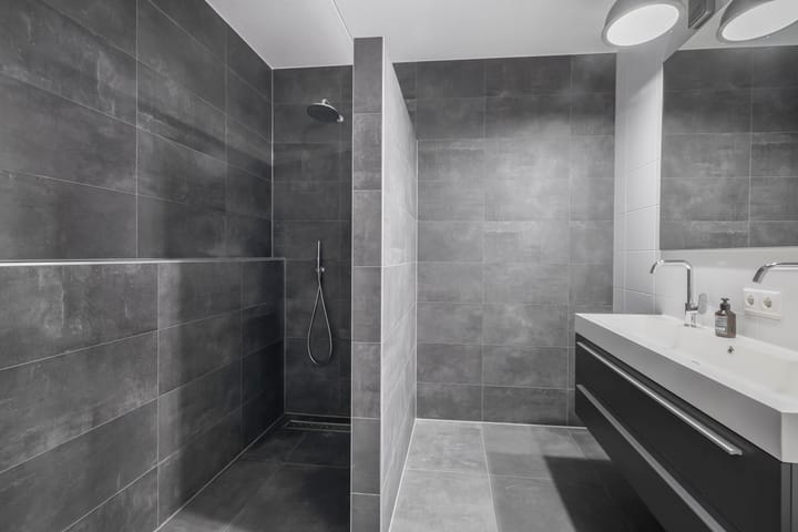 Photo 19 of Zijdebalenstraat 15