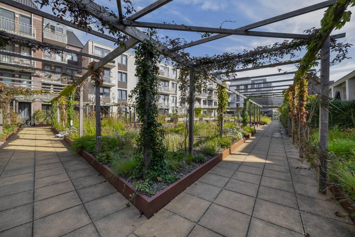 Photo 34 of Zijdebalenstraat 15