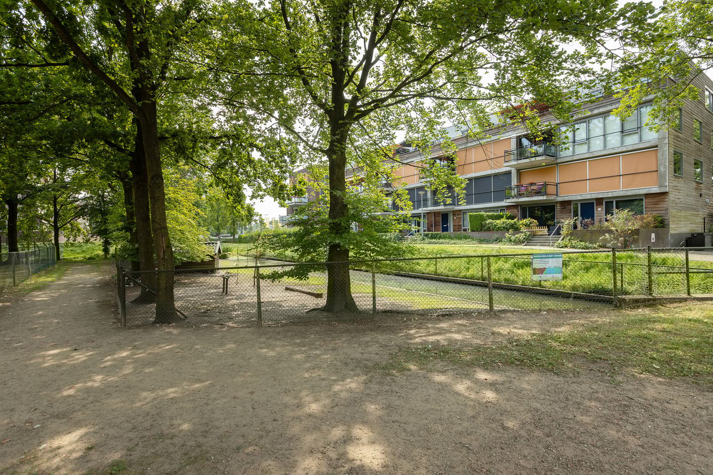 Foto 34 van Den Koem 94