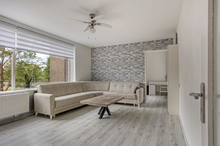 Photo 2 of Storklaan 45