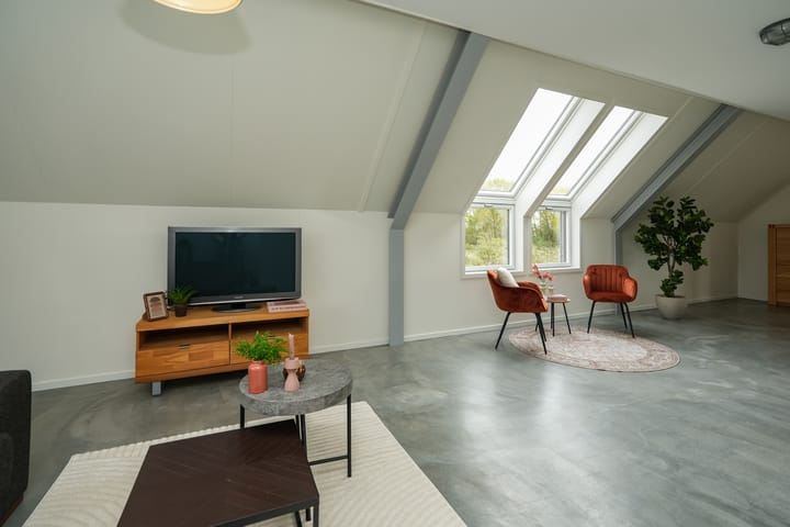 Foto 33 van Dijk 8-A