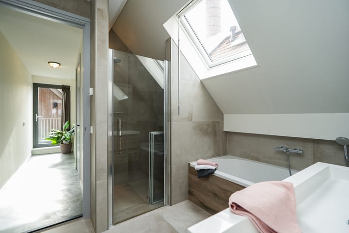 Foto 46 van Dijk 8-A