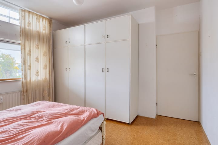 Photo 15 of Utrechtseweg 145-56