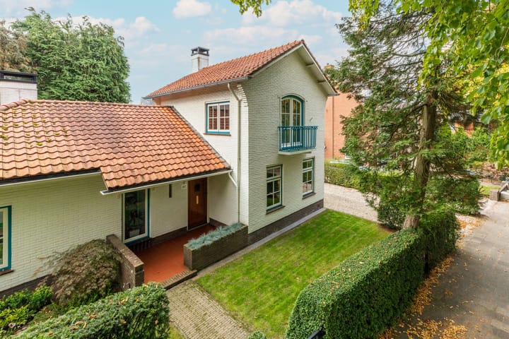 Photo 4 of Hazelaarlaan 42