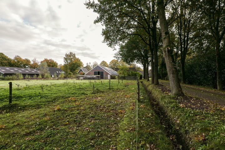 Photo 40 of Hoofdstraat 16