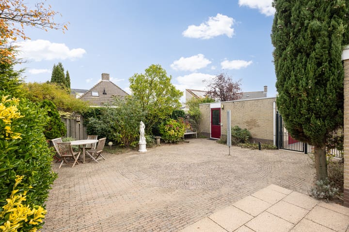 Foto 42 van De Kruisboog 16