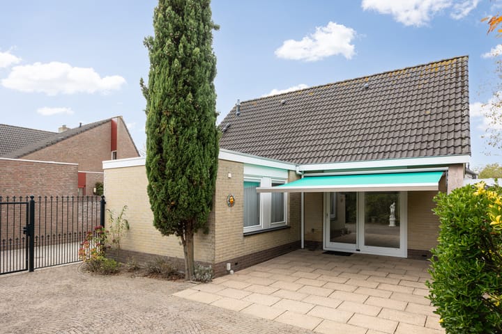 Foto 44 van De Kruisboog 16