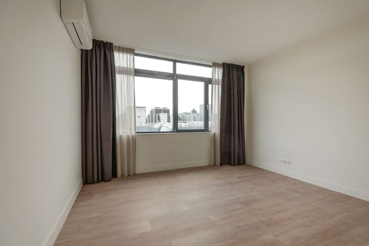 Photo 3 of Marktplein 23-M