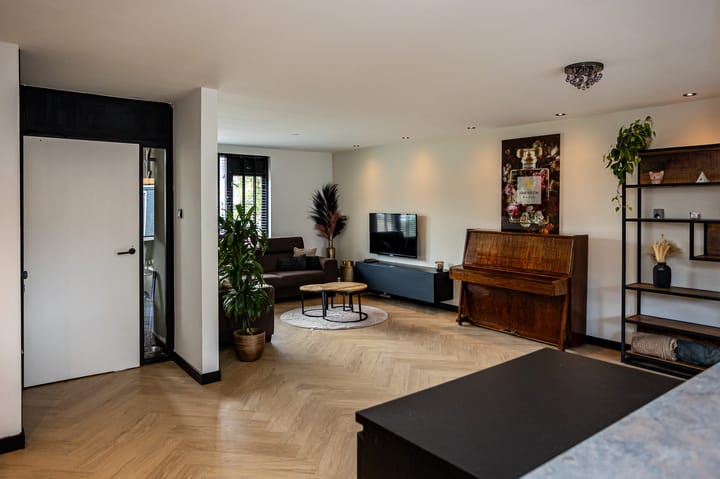 Photo 11 of Malvert 2639