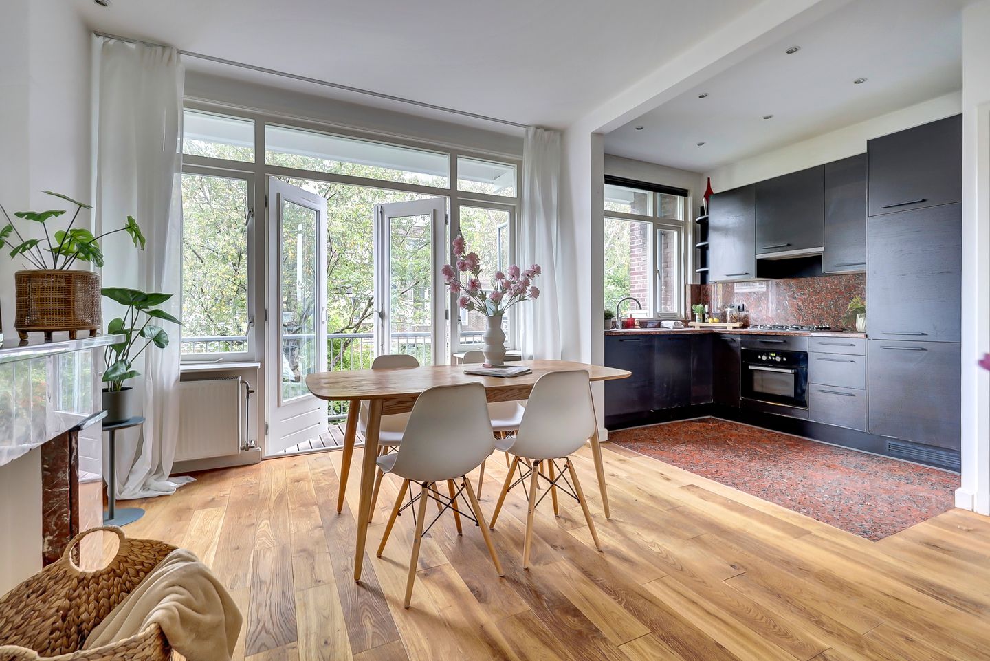 Foto 14 van Hugo de Grootstraat 298