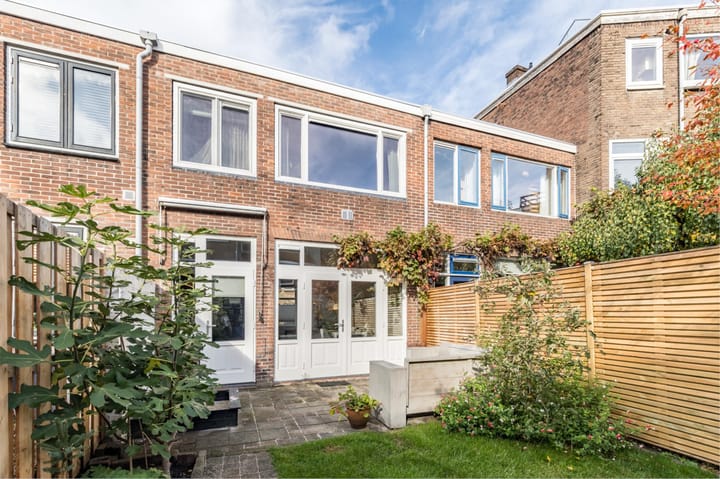 Foto 2 van Herman Modedstraat 31