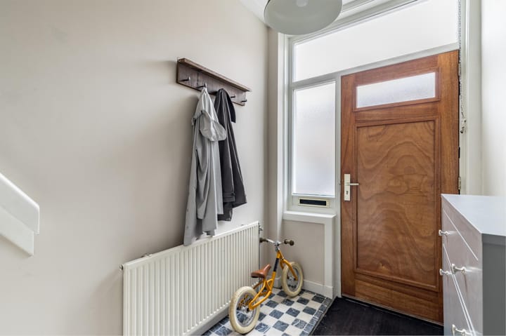 Foto 19 van Herman Modedstraat 31