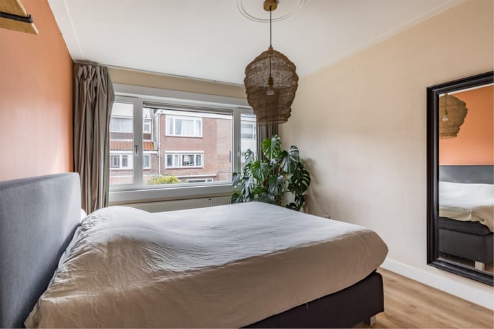 Foto 23 van Herman Modedstraat 31