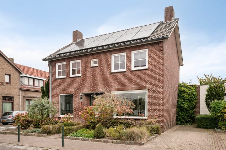 Photo 34 of Bosstraat 8