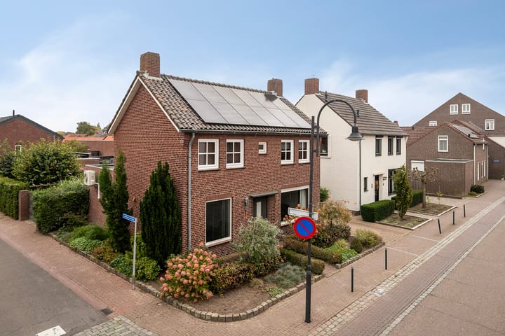 Photo 36 of Bosstraat 8