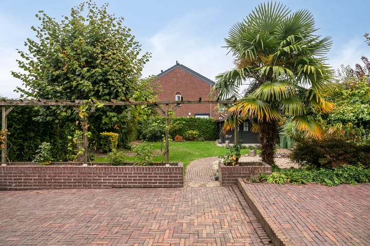 Photo 26 of Bosstraat 8