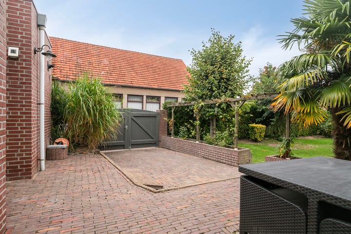 Photo 28 of Bosstraat 8