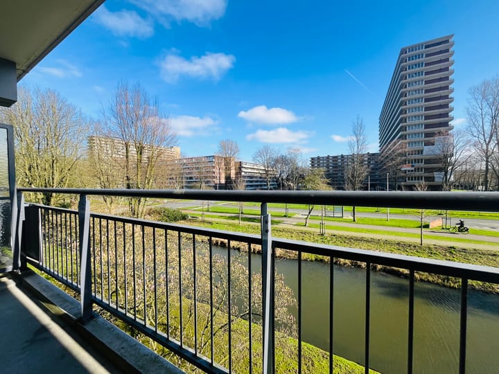 Photo 3 of Roland Holstlaan 965