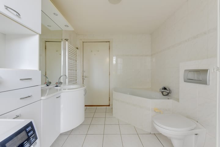 Foto 32 van Juliana van Stolberglaan 7