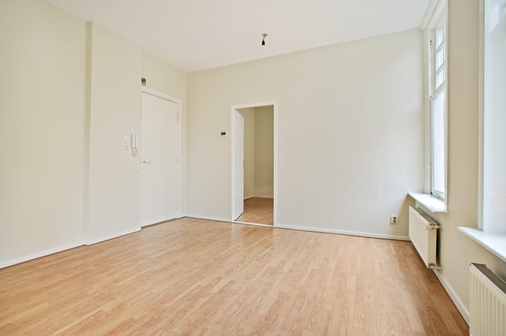 Foto 8 van Van Woustraat 123-1