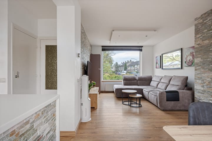 Foto 11 van Adalbertstraat 1