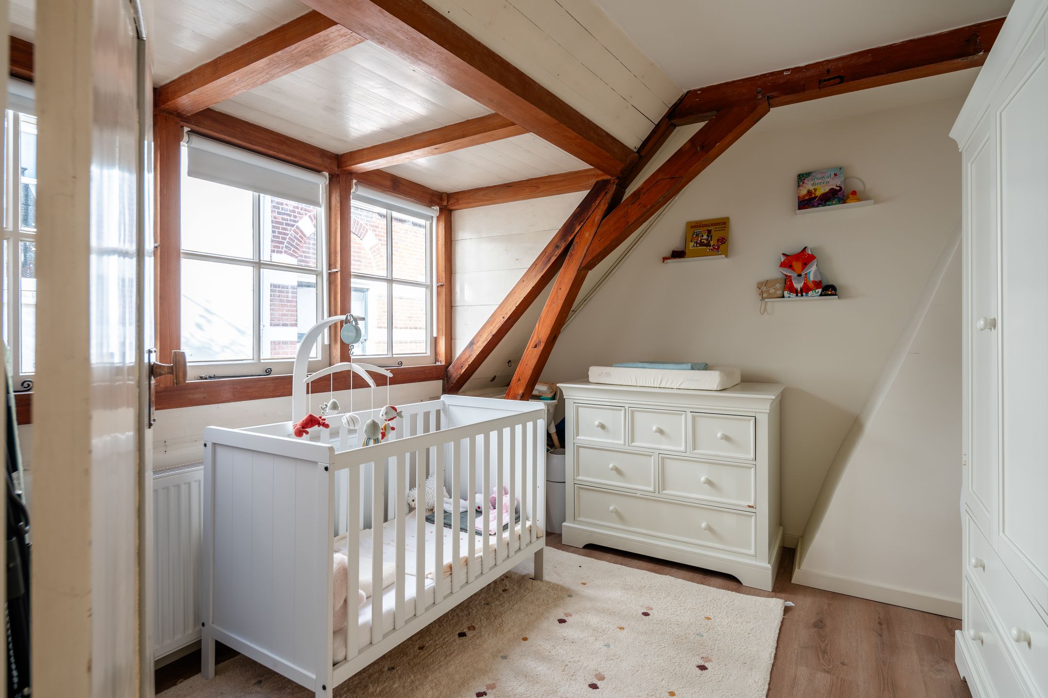 Foto 9 van Oudezijds Achterburgwal 210