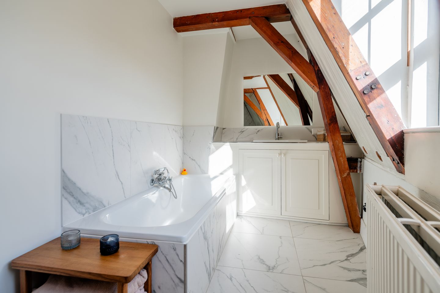 Foto 10 van Oudezijds Achterburgwal 210