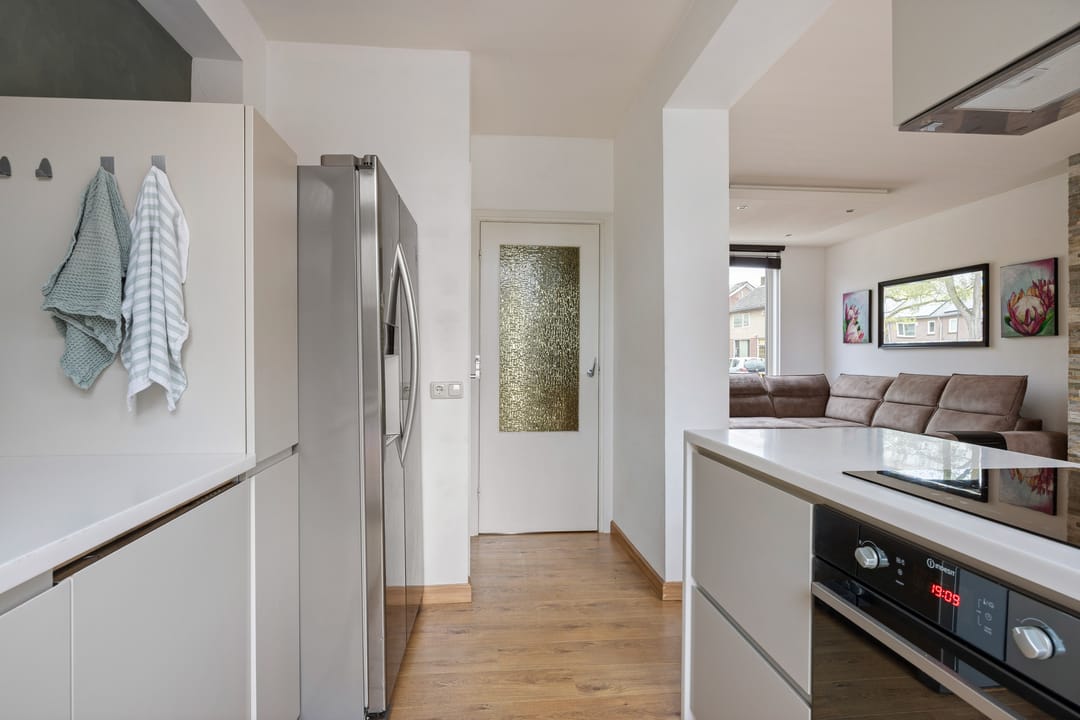 Foto 7 van Adalbertstraat 1